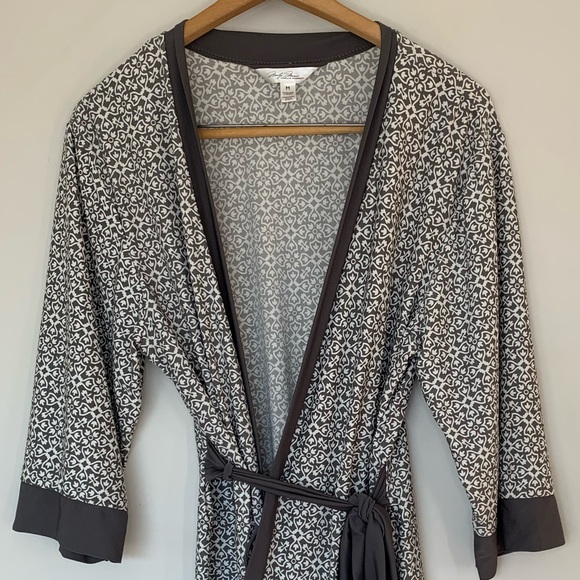 Marilyn Monroe Wrap Intimates Long Sleeves Robe Size Medium. Pre-owned. - Picture 5 of 9